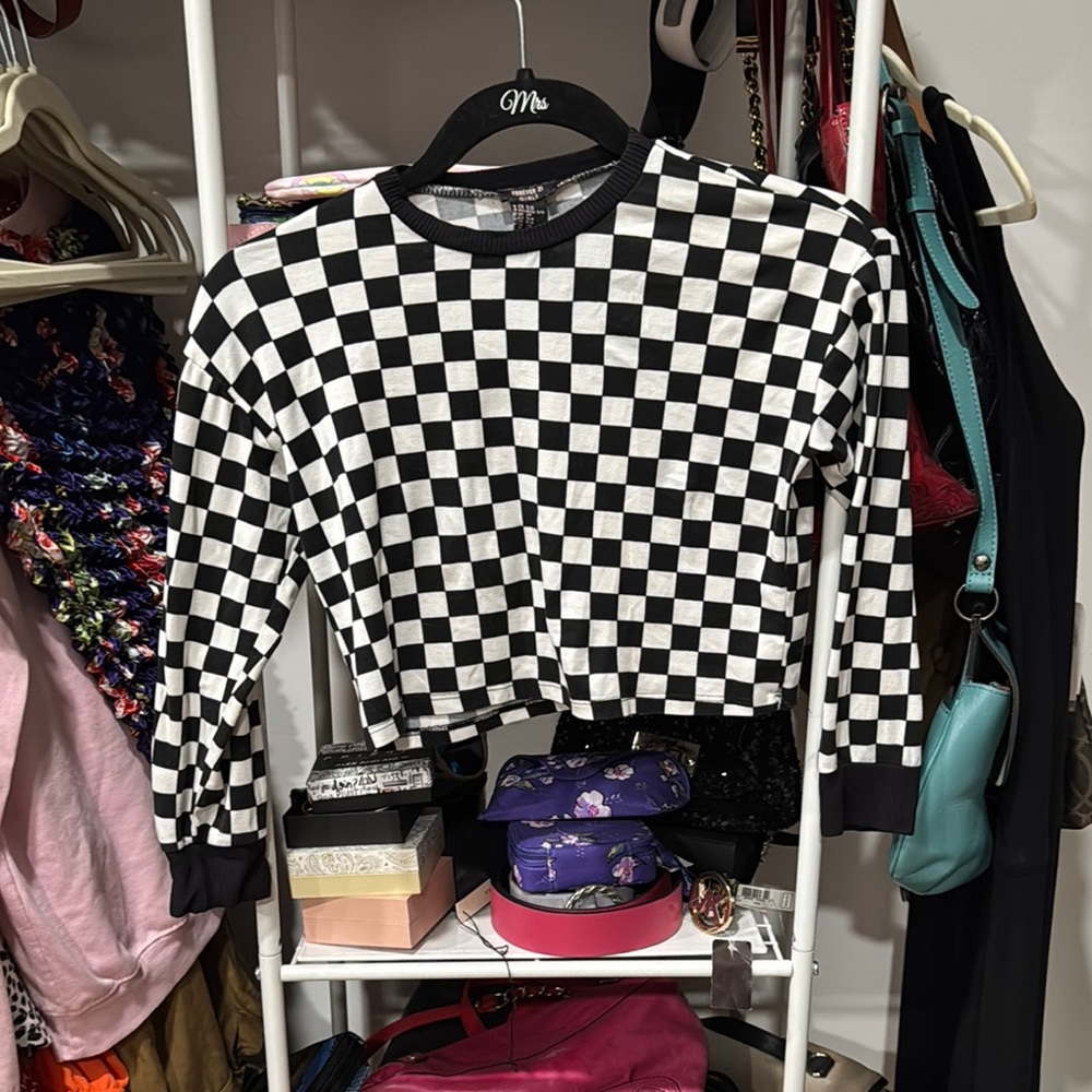 Forever 21 Black and White Checkered Crop Top